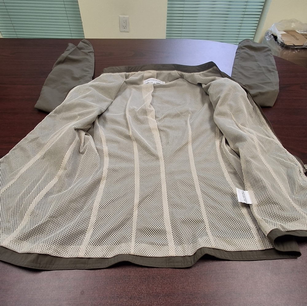 Pleated Jacket - Picture 4 of 7